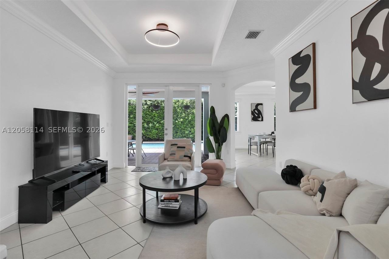 15270 Sw 115th Ter - Photo 6 of 15