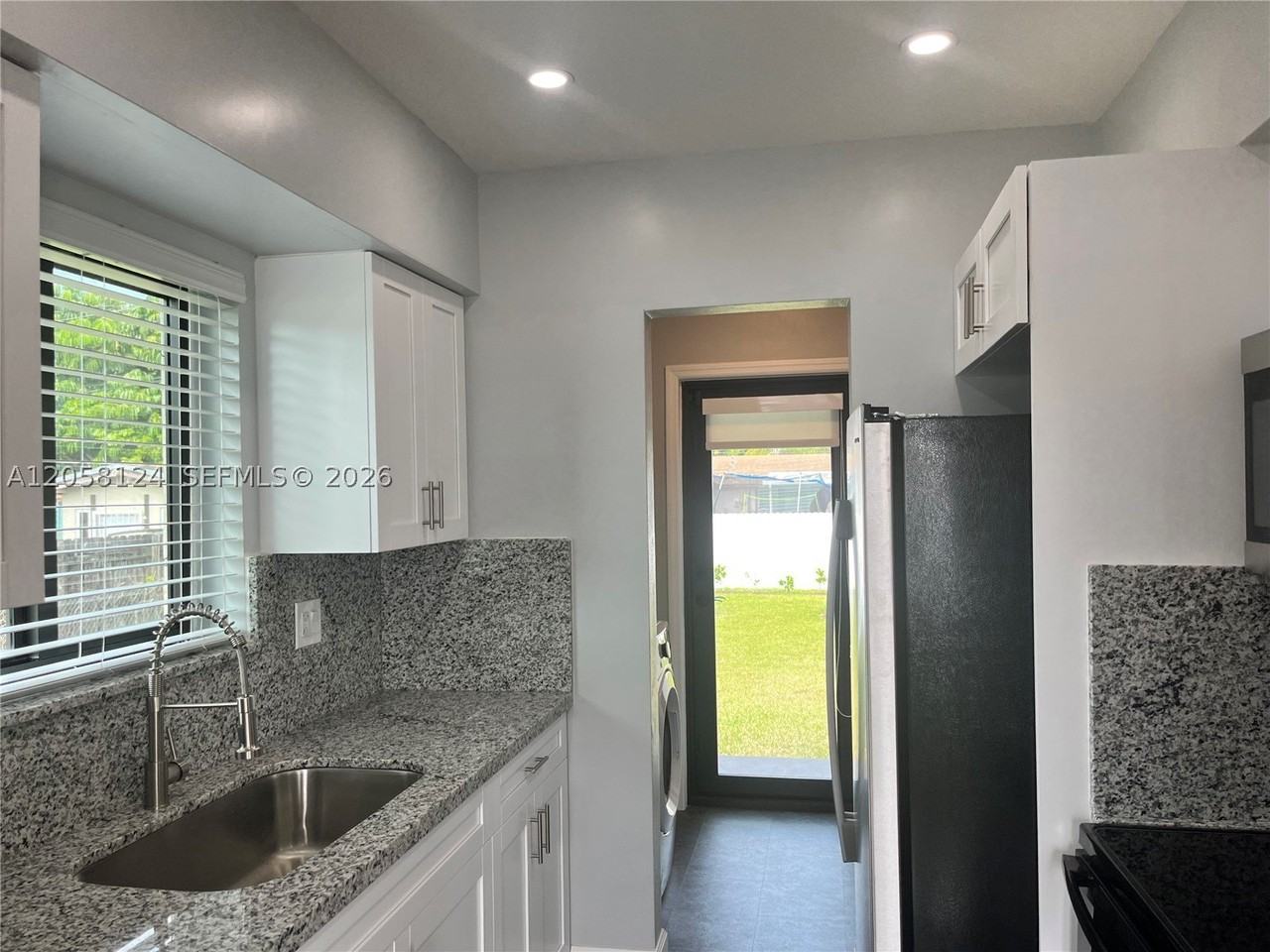 11535 Sw 139th Ter - Photo 4 of 20