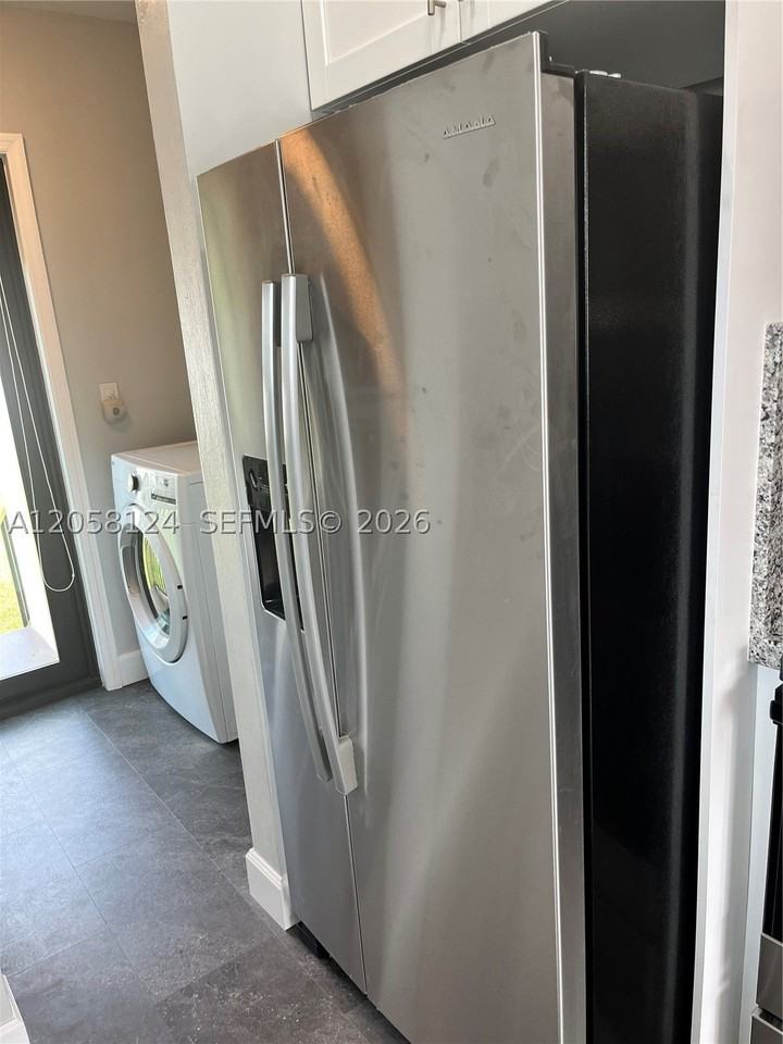 11535 Sw 139th Ter - Photo 7 of 20