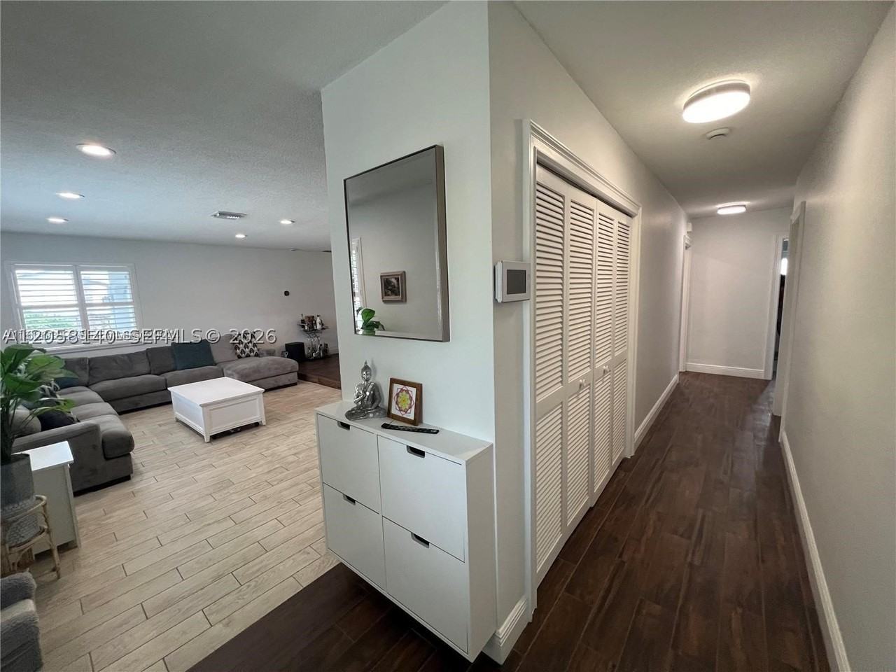 4081 Lake Dr - Photo 6 of 9