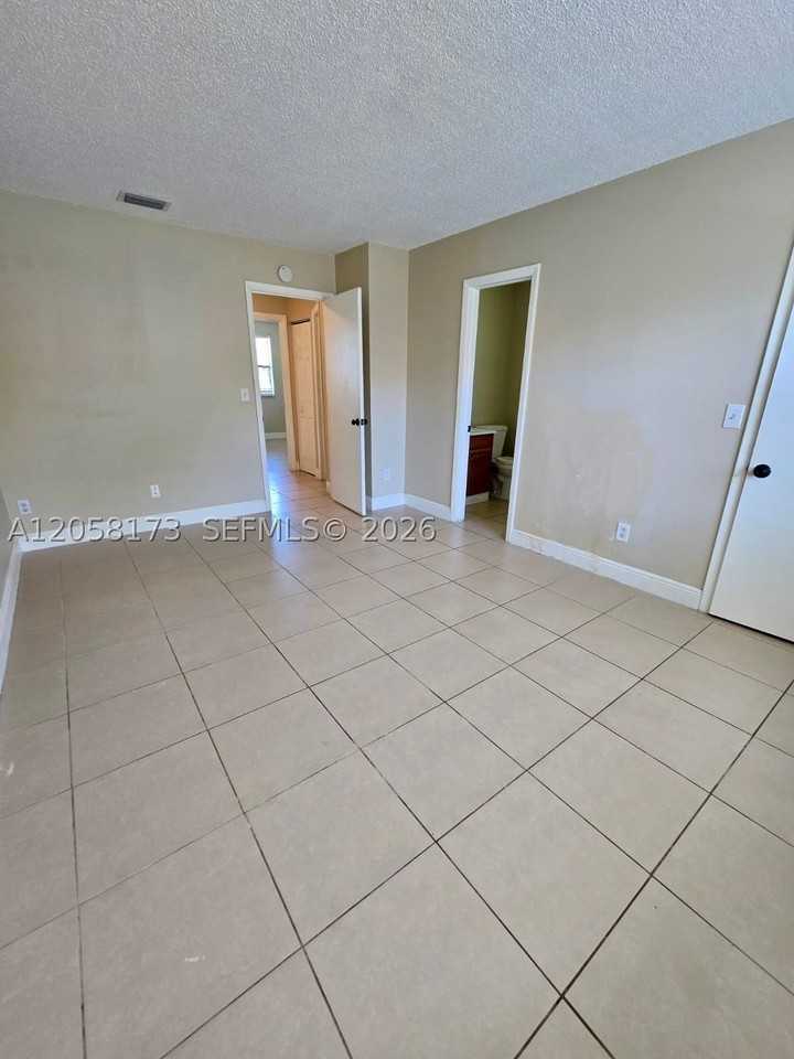 3724 Nw 115th Ave #2724 - Photo 6 of 11
