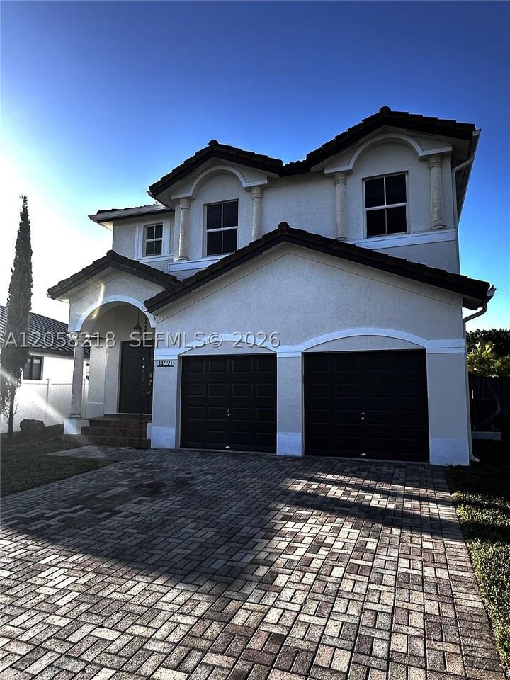 14521 Sw 13th Ter - Photo 2 of 21