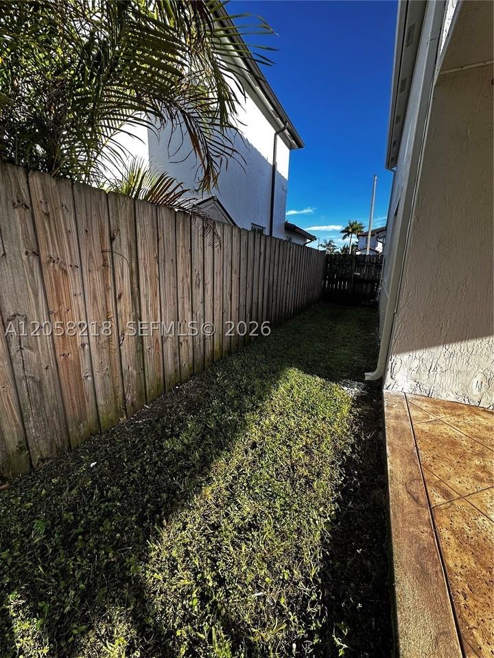 14521 Sw 13th Ter - Photo 5 of 21