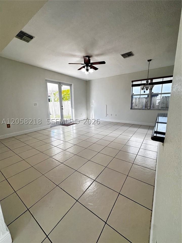 14521 Sw 13th Ter - Photo 6 of 21