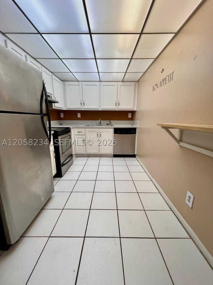 700 Nw 214th St #411 - Photo 7 of 21