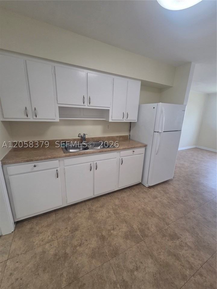 338 Hosbine St #338 - Photo 2 of 21