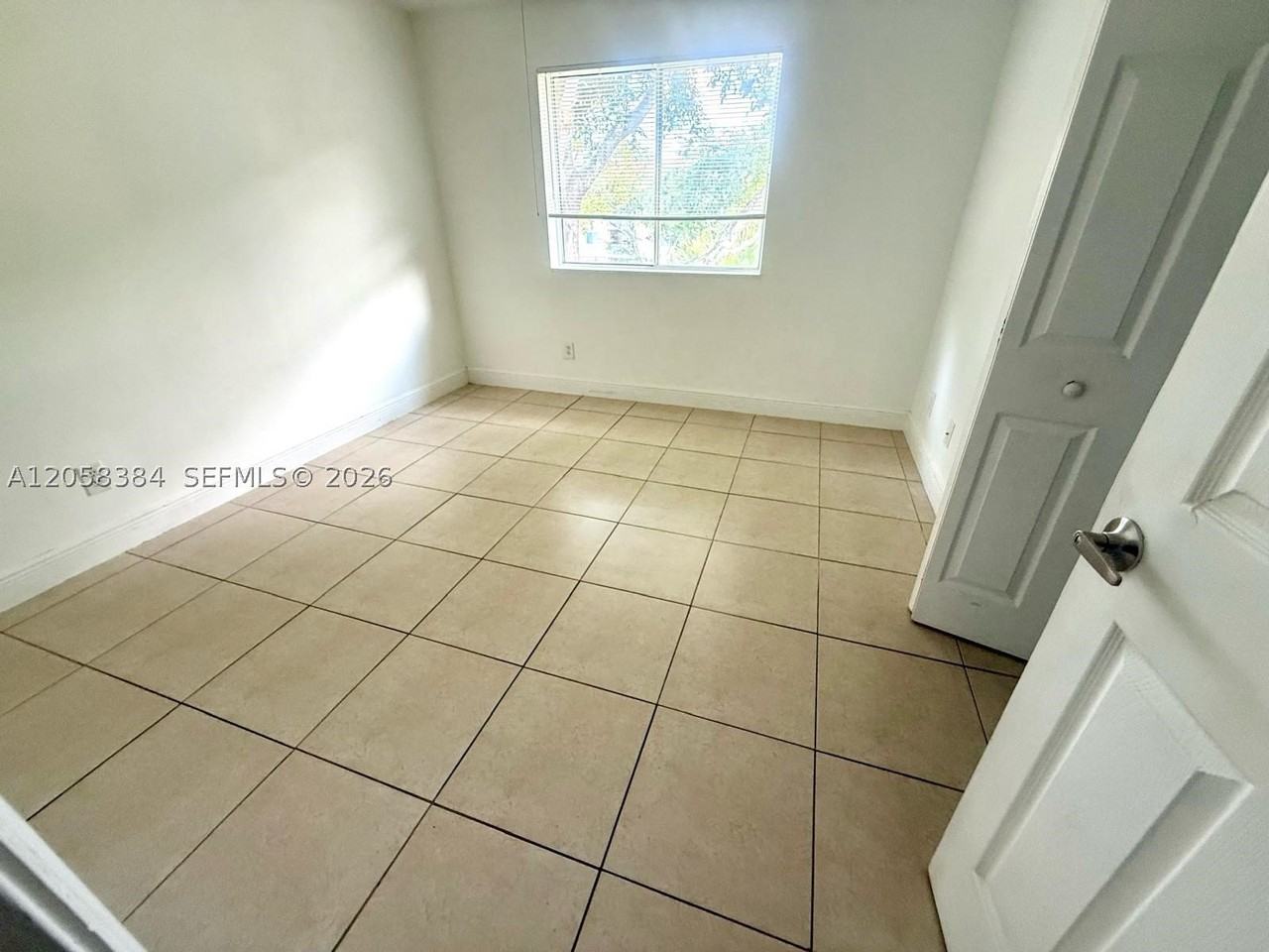 15771 Sw 106th Ter #302 - Photo 5 of 10