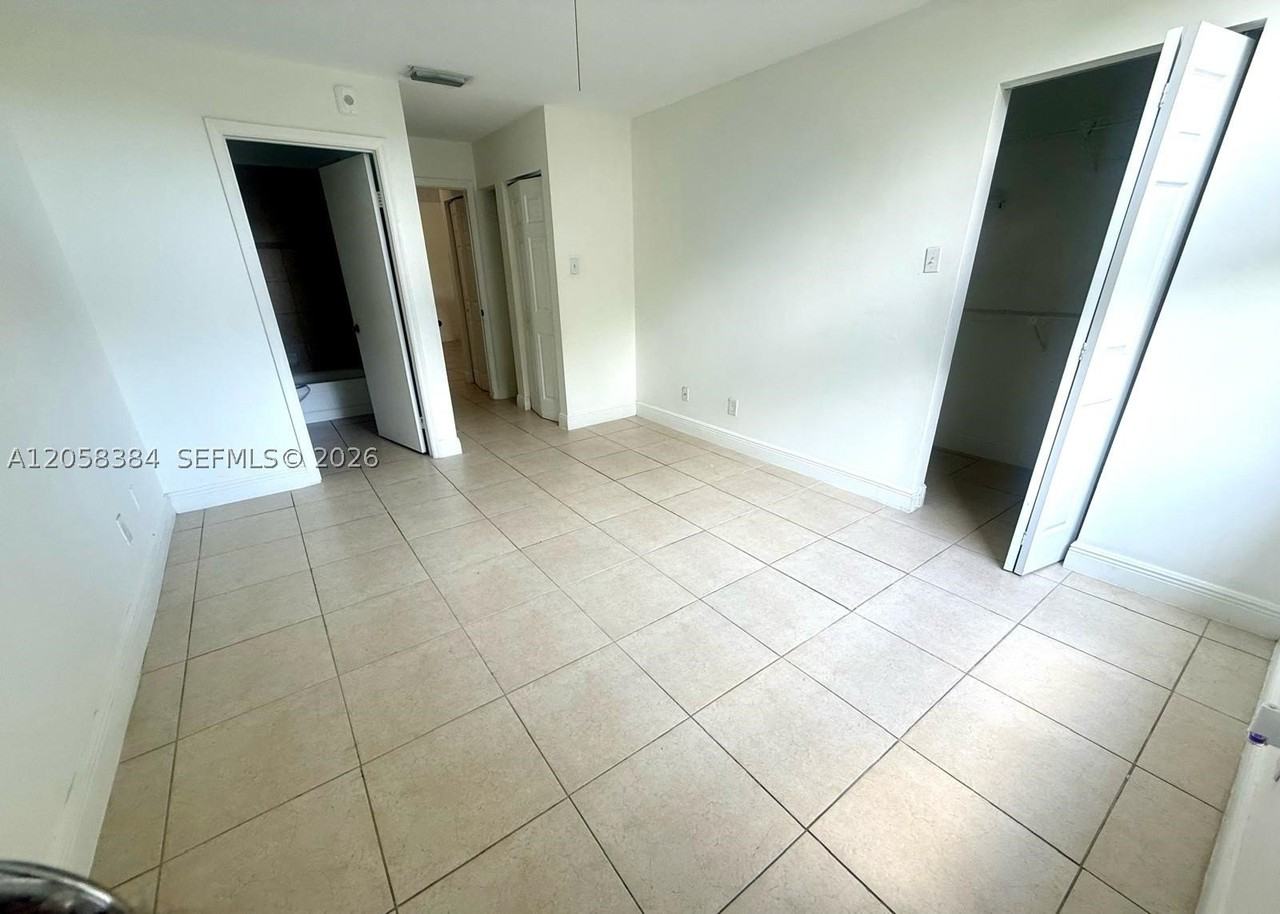 15771 Sw 106th Ter #302 - Photo 6 of 10