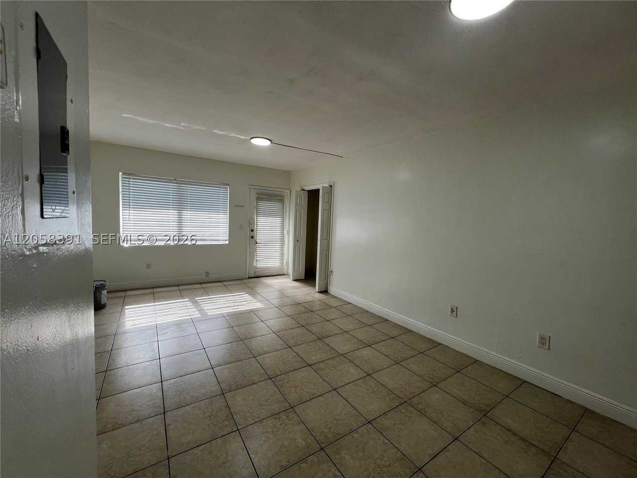 2072 Ne 169th St #8 - Photo 6 of 17