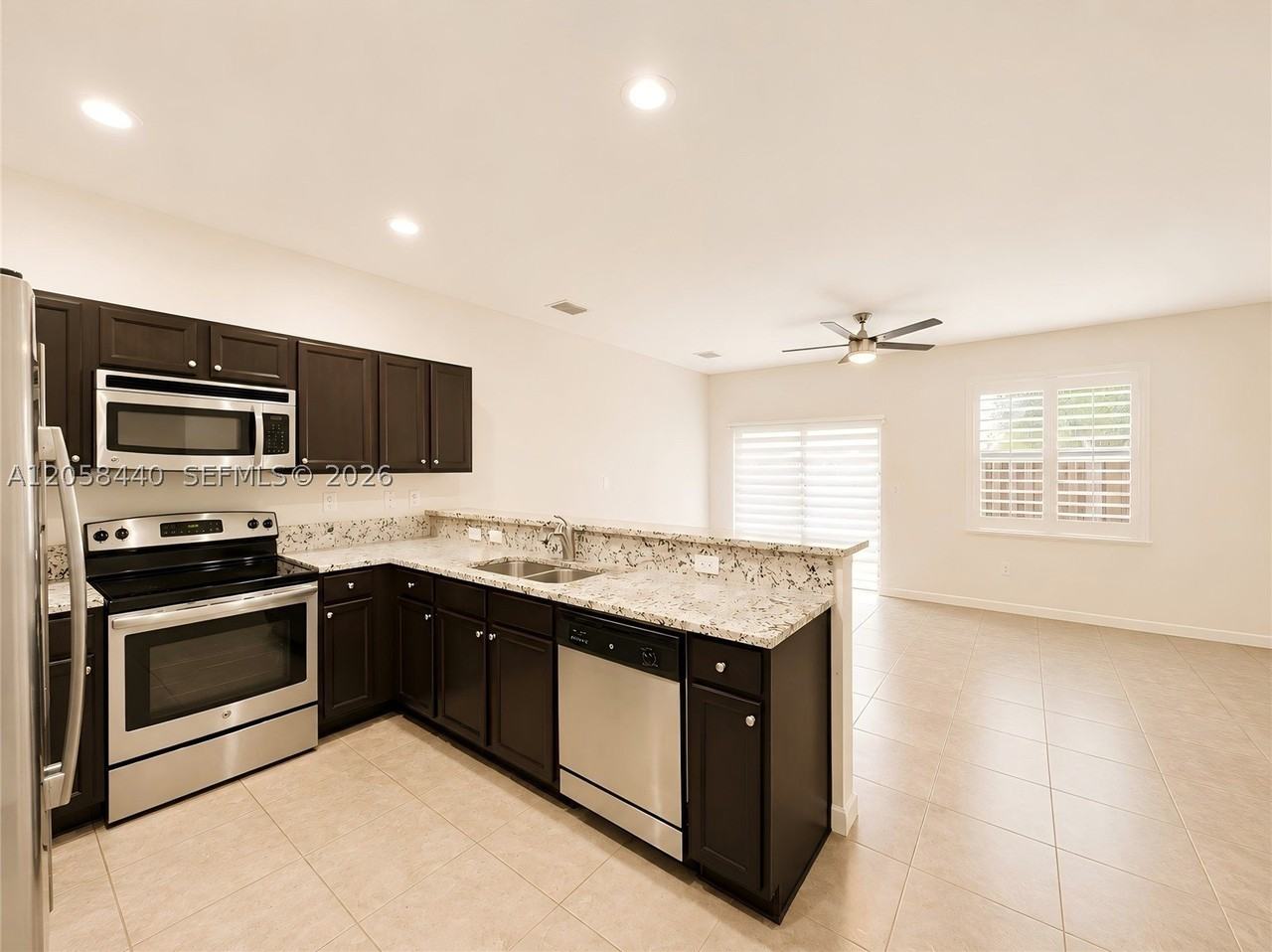 11362 Sw 151st Ave - Photo 4 of 10