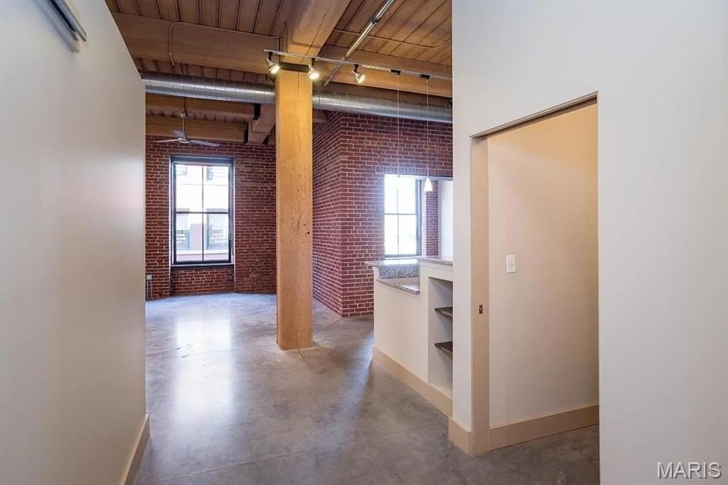 1209 Washington Ave #710 - Photo 6 of 30