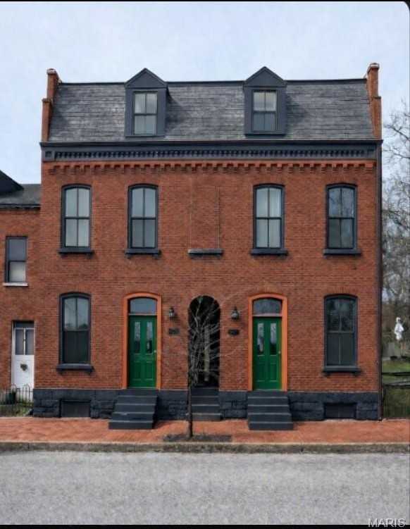 1911 S 11th St #B - Photo 2 of 10