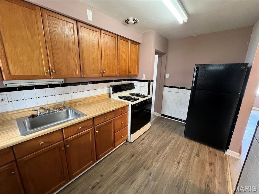1208 Rapid Dr - Photo 5 of 17
