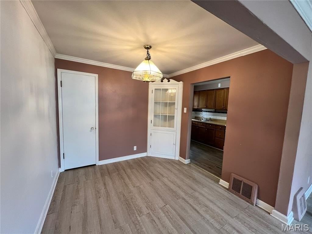 1208 Rapid Dr - Photo 7 of 17
