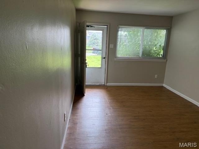 671 Southwell Ln - Photo 3 of 18