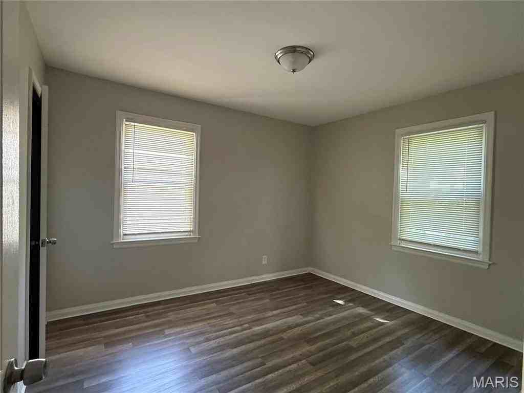 10124 Winkler Dr - Photo 5 of 8