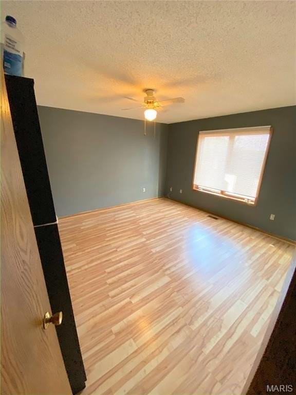 10 Old Orchard Ln - Photo 7 of 13