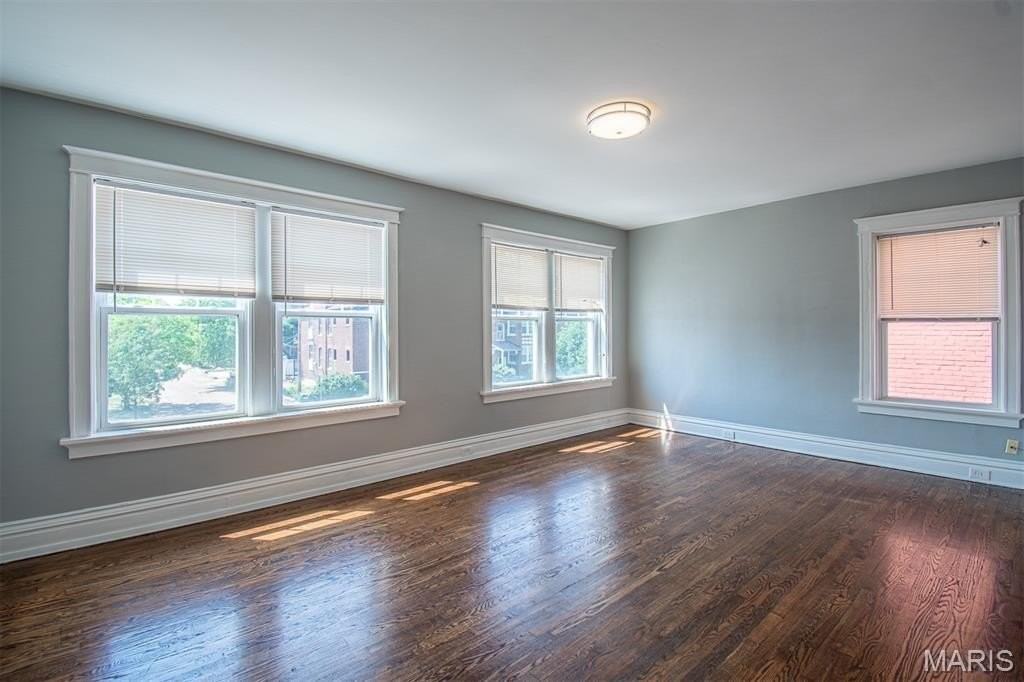 710 Leland Ave #2N - Photo 5 of 46