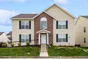featured image of 704 Harbor Woods Dr #D