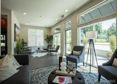 226 E Lockwood Ave #111 - Photo 3 of 27