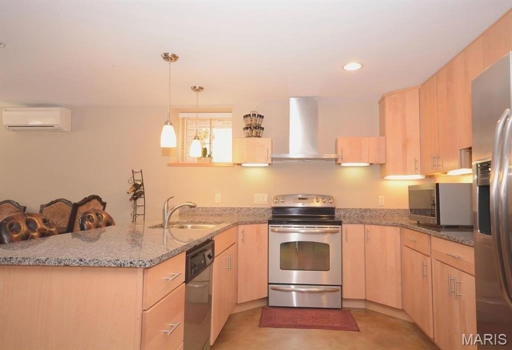 6321 Southwood Ave #4 - Photo 3 of 18