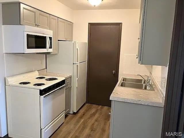 8 N 45th St #1 - Photo 6 of 15