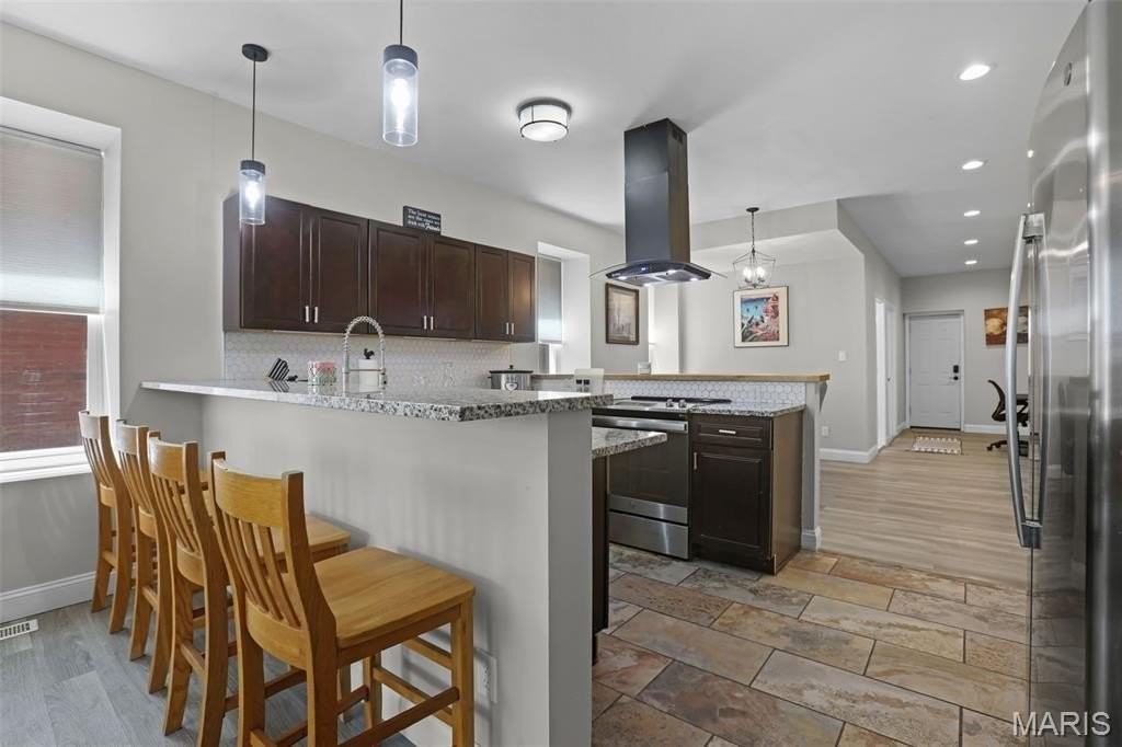 3637 S Compton Ave - Photo 7 of 28