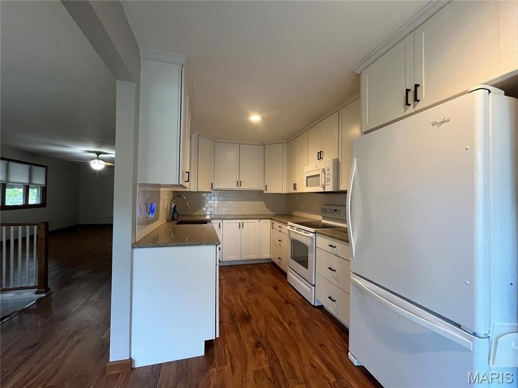 308 Salem St - Photo 5 of 23