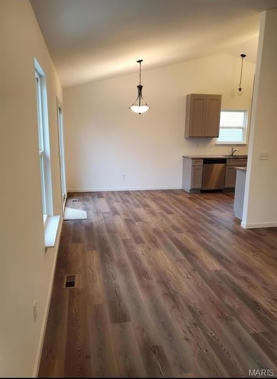3611 Welland Ave - Photo 7 of 13