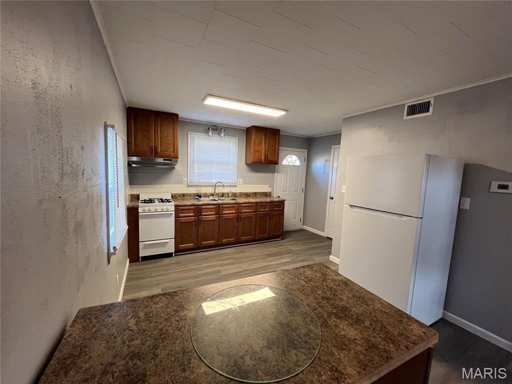 8 N Edison St - Photo 6 of 18