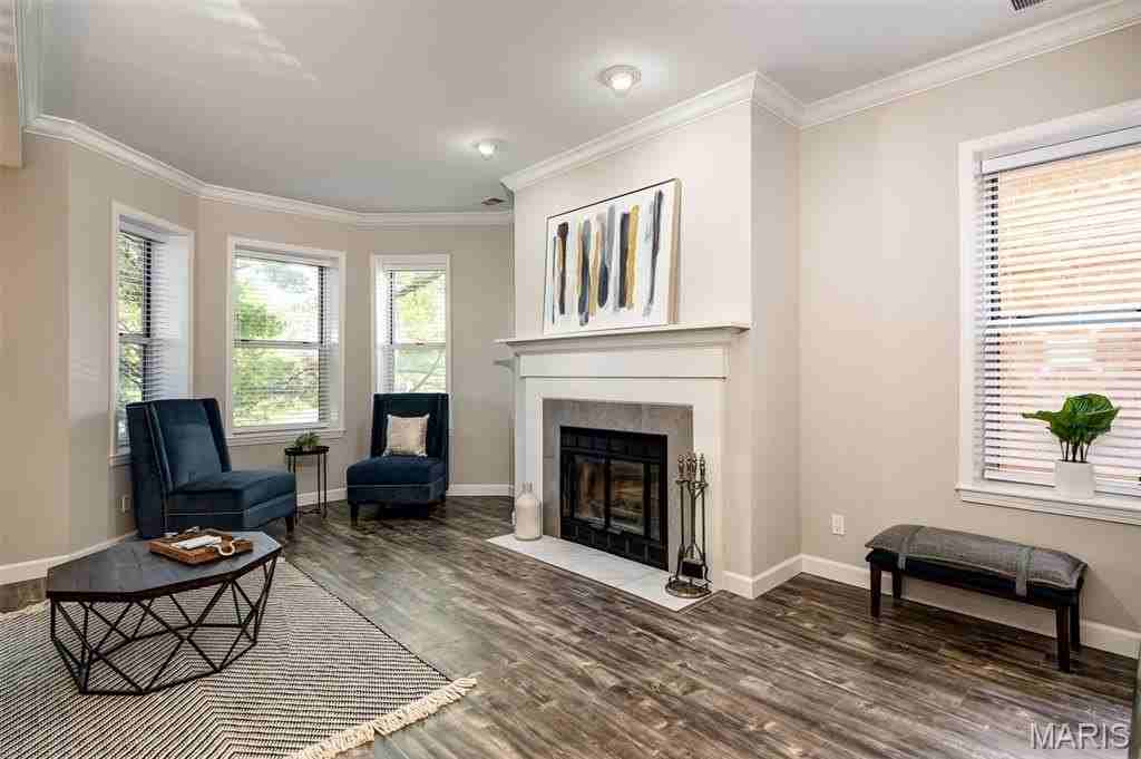 4250 Lindell Blvd #A - Photo 4 of 29