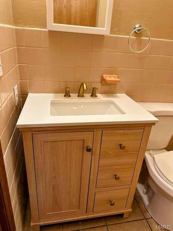 101 W 5th St #2 - Photo 7 of 12