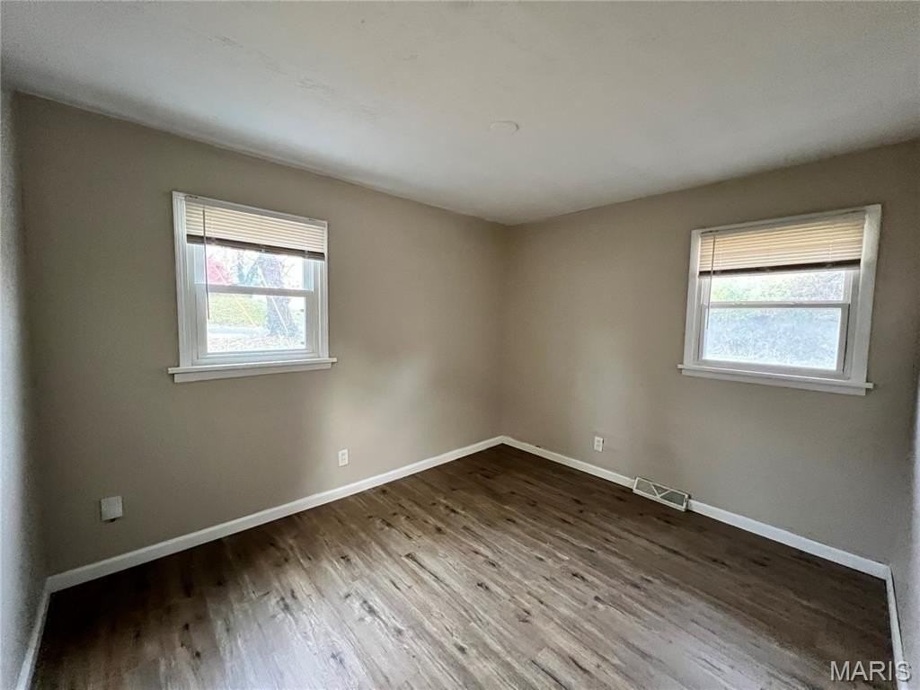 273 Buddie Ave - Photo 2 of 14