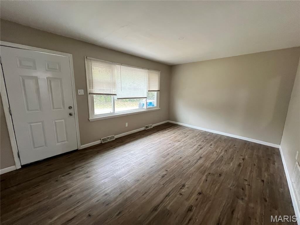 273 Buddie Ave - Photo 6 of 14