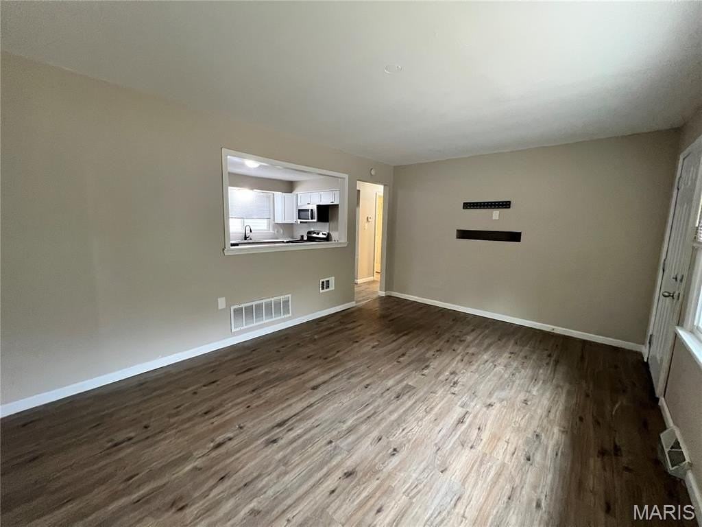 273 Buddie Ave - Photo 7 of 14