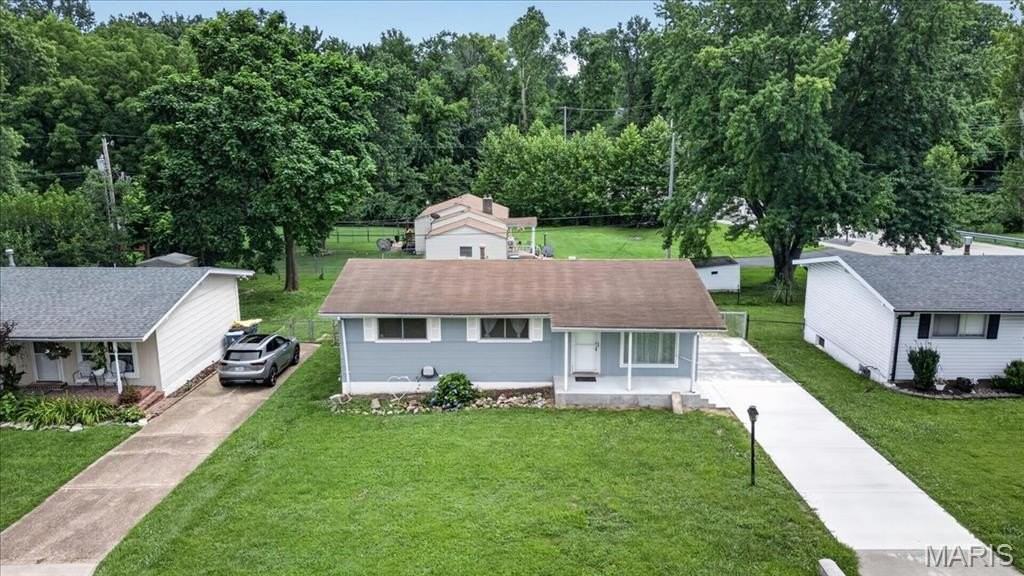 10530 Meath Dr - Photo 2 of 33