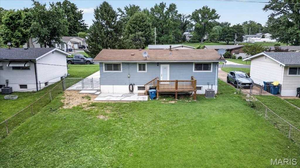 10530 Meath Dr - Photo 7 of 33