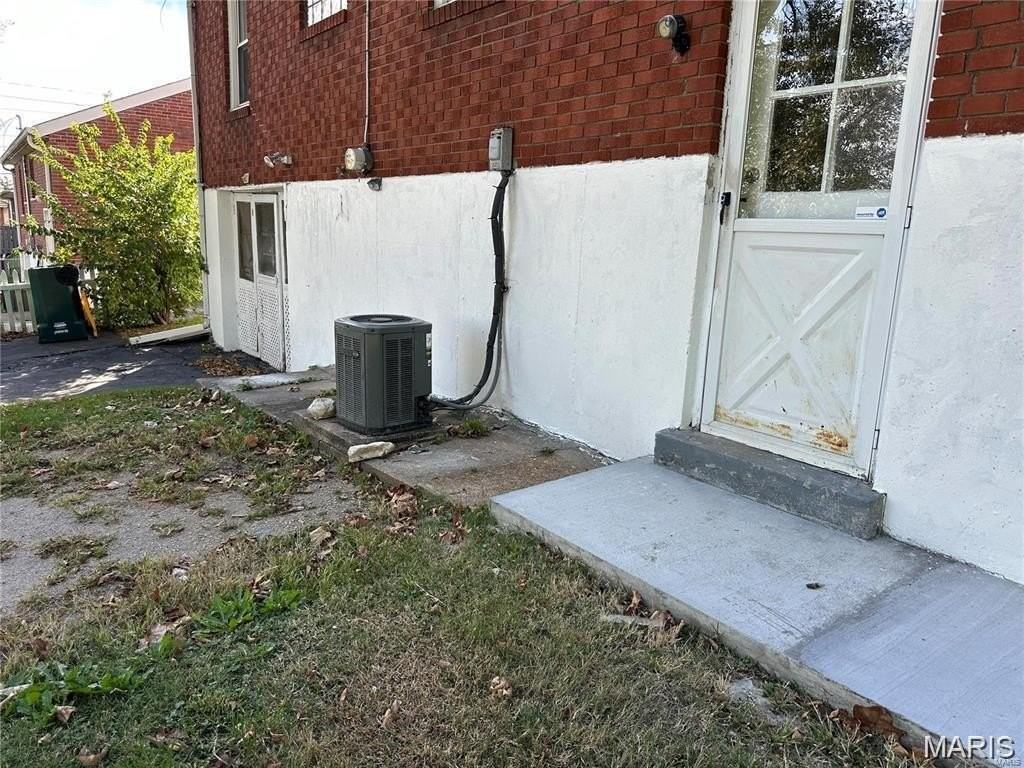 815 Fontaine Pl - Photo 6 of 28