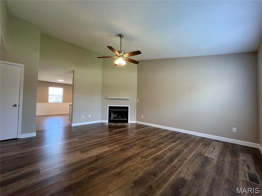 606 Donna Dr - Photo 3 of 13