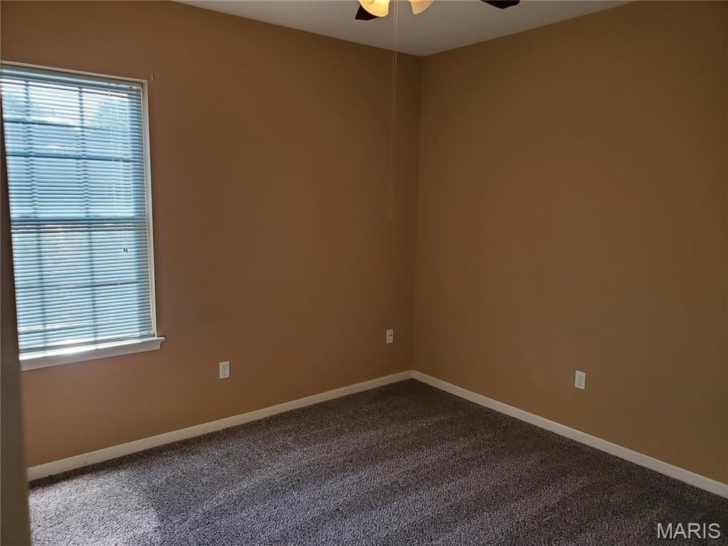 121 Saint James Ct - Photo 6 of 6