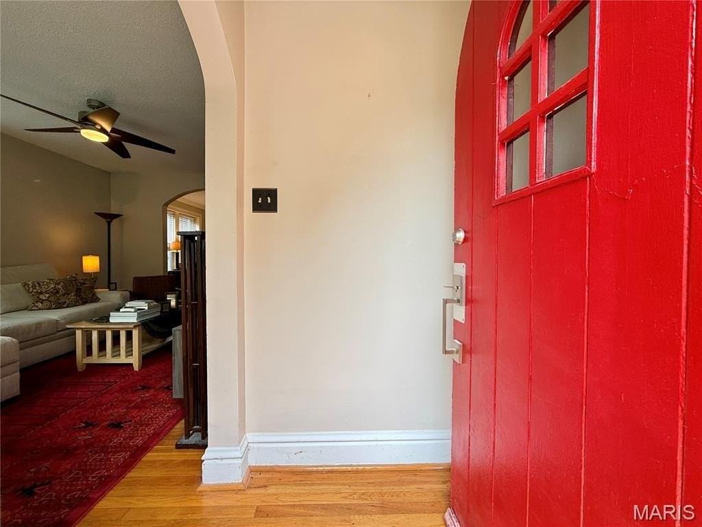 5457 Robert Ave - Photo 5 of 41