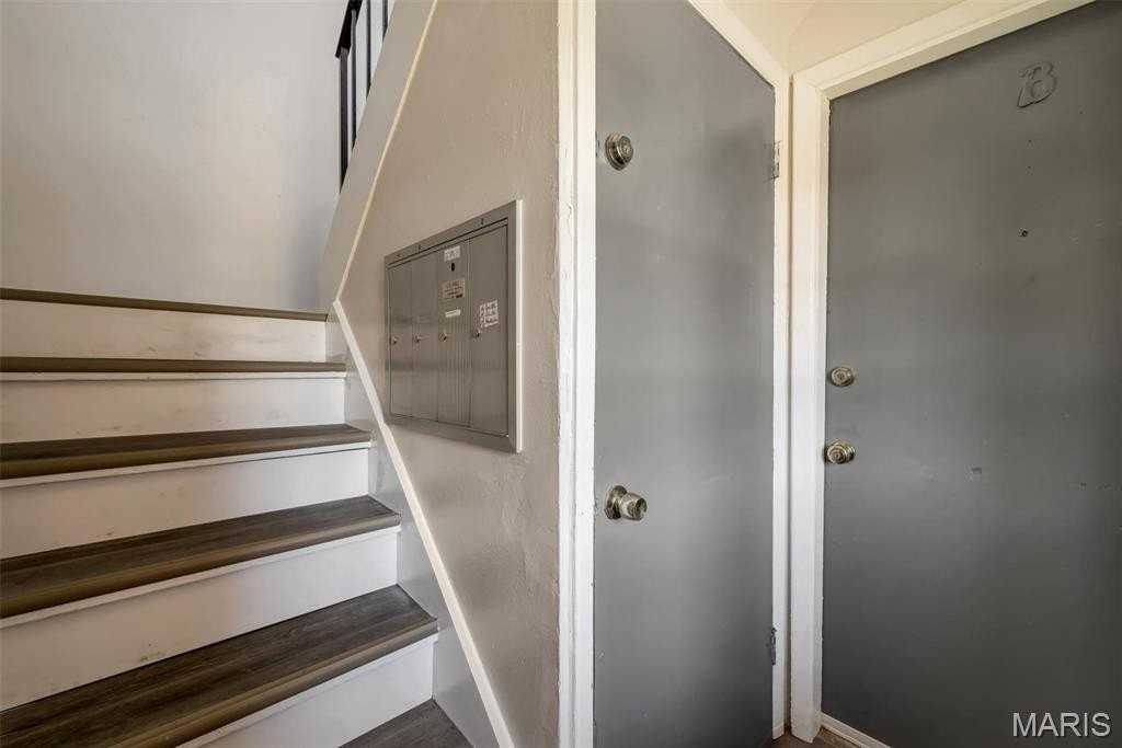 249 Chambers Rd - Photo 4 of 45