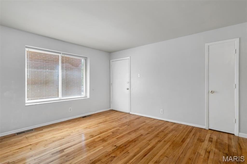 249 Chambers Rd - Photo 6 of 45