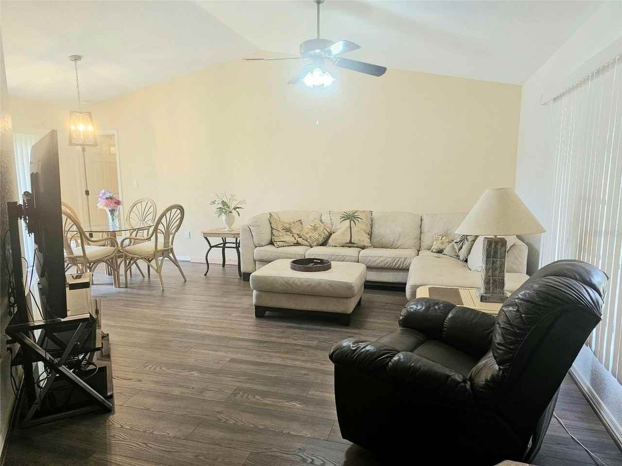 1011 Tropical Ave Nw - Photo 7 of 35