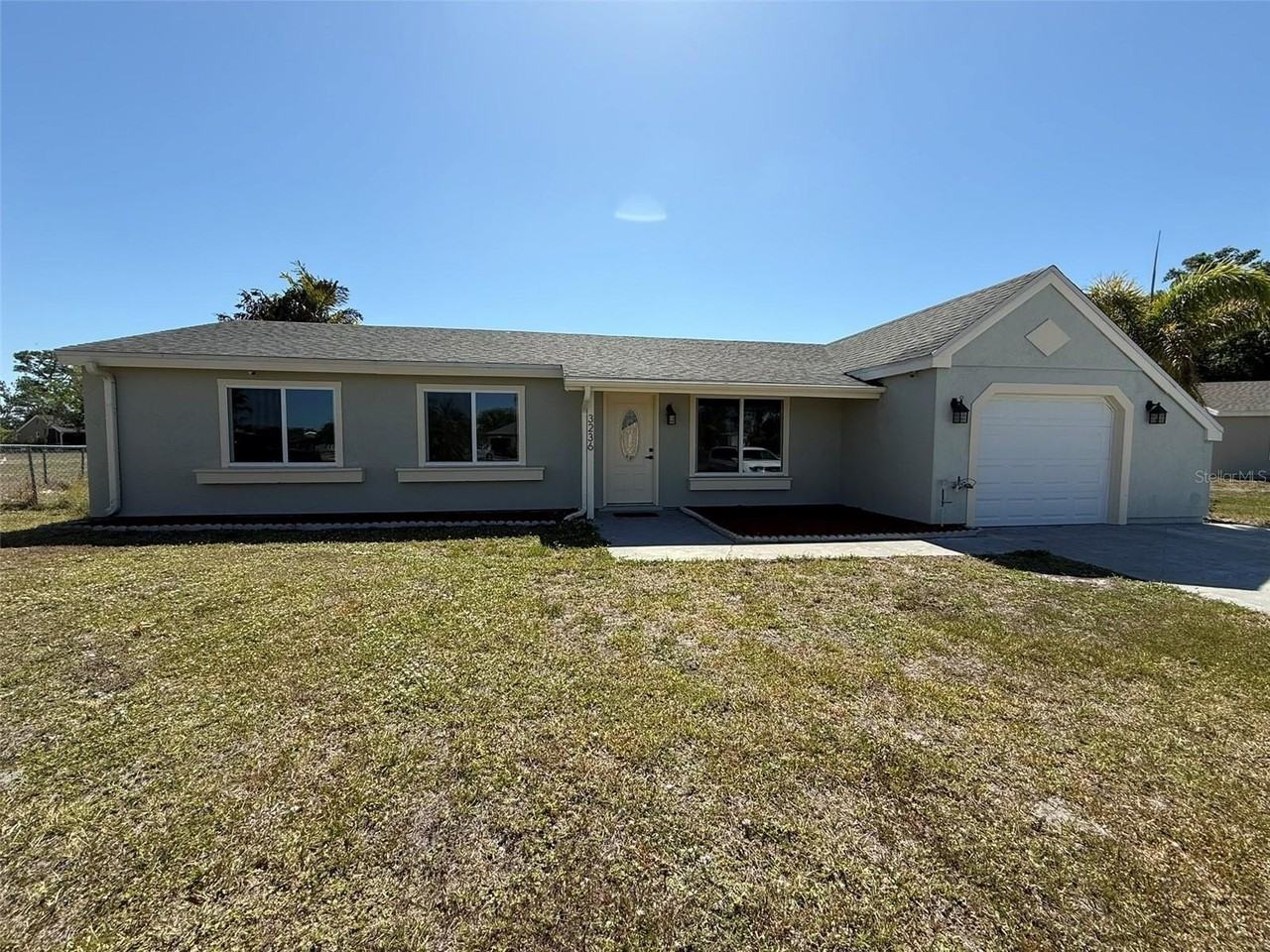 3236 Montclair Cir - Photo 2 of 19