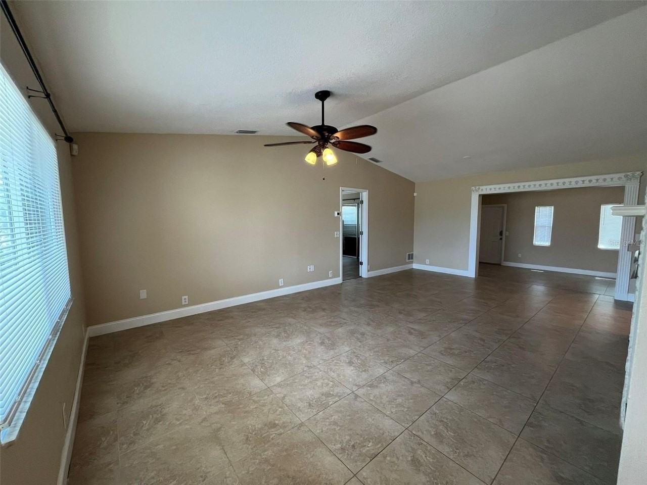 671 Spring Lake Blvd - Photo 6 of 19