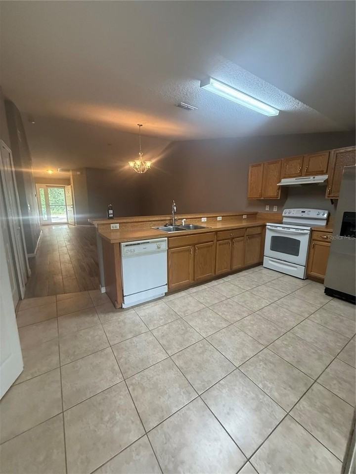 49 Providence Ln #B - Photo 6 of 28