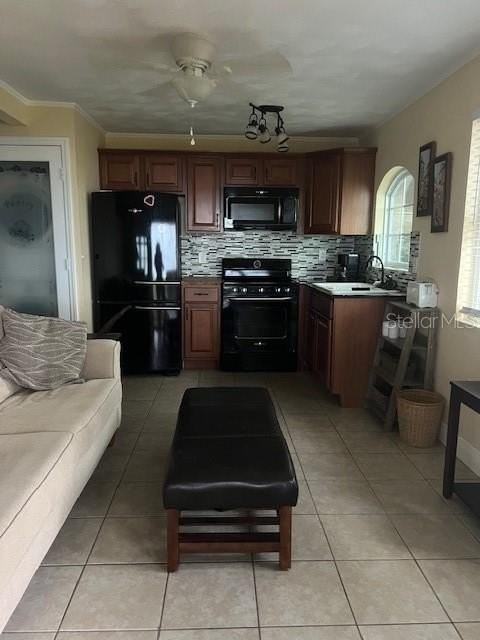 195 Mae St #B - Photo 4 of 10