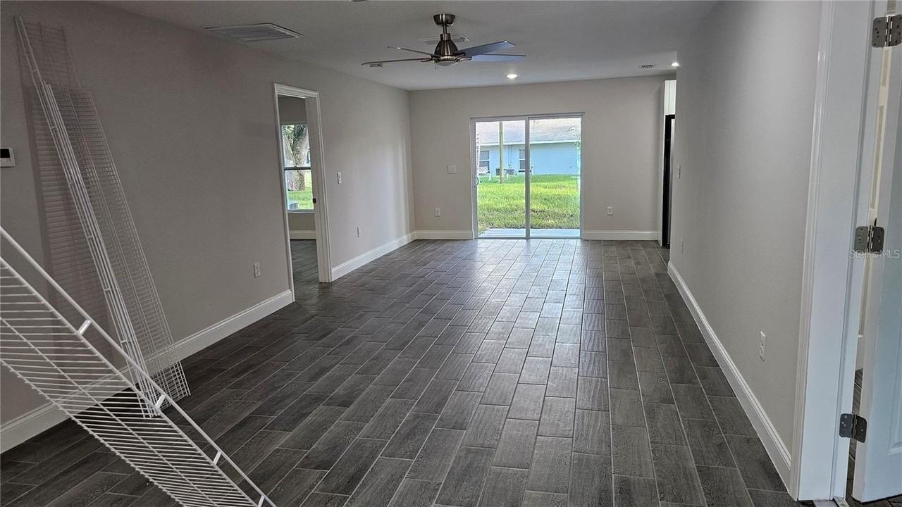 604 Lime Ave - Photo 3 of 16
