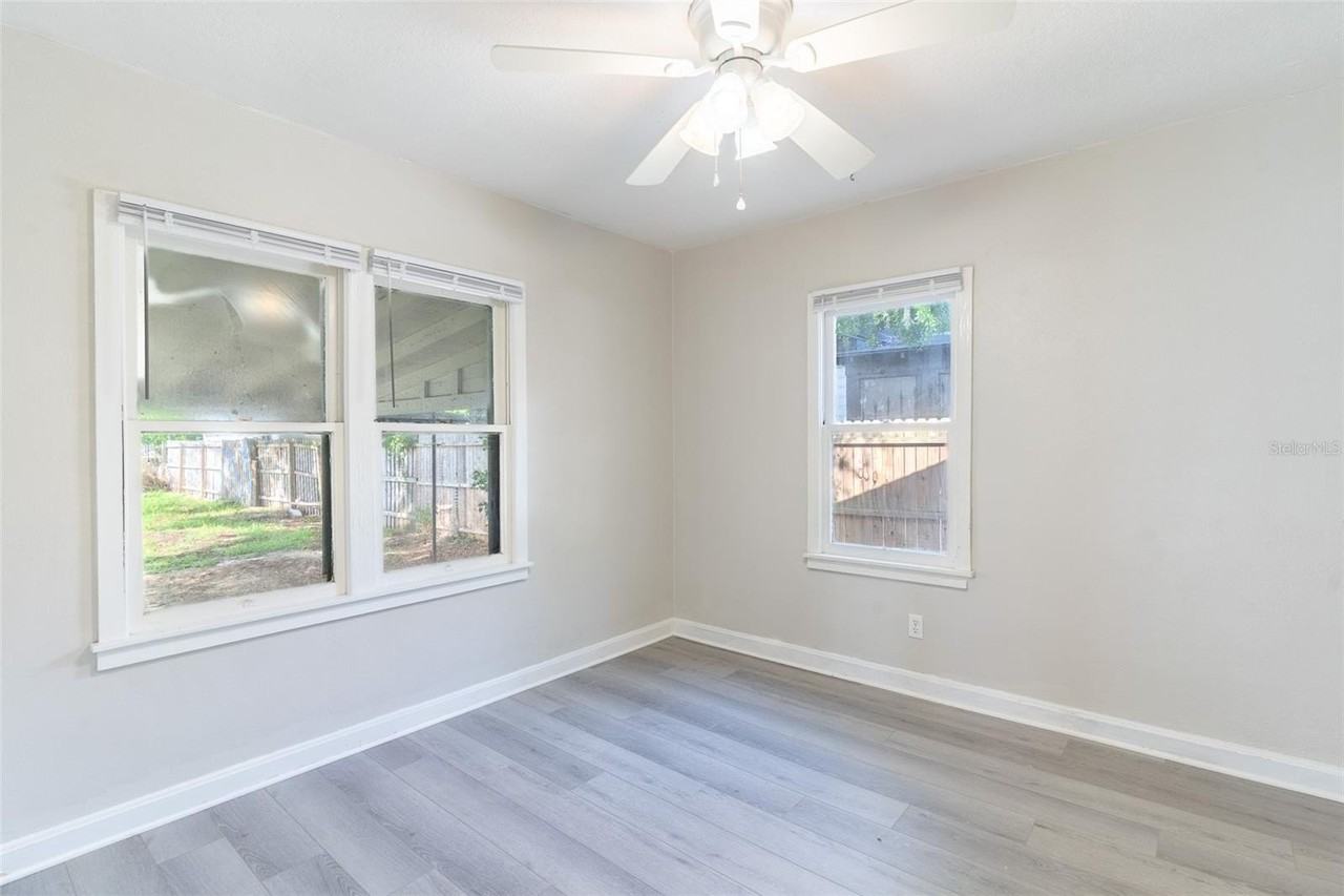 106 Avenue D Sw - Photo 7 of 21